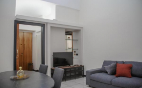 Don Giovanni a Toledo Apartment